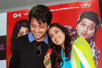 What Riteish-Genelia did on Valentine's Day